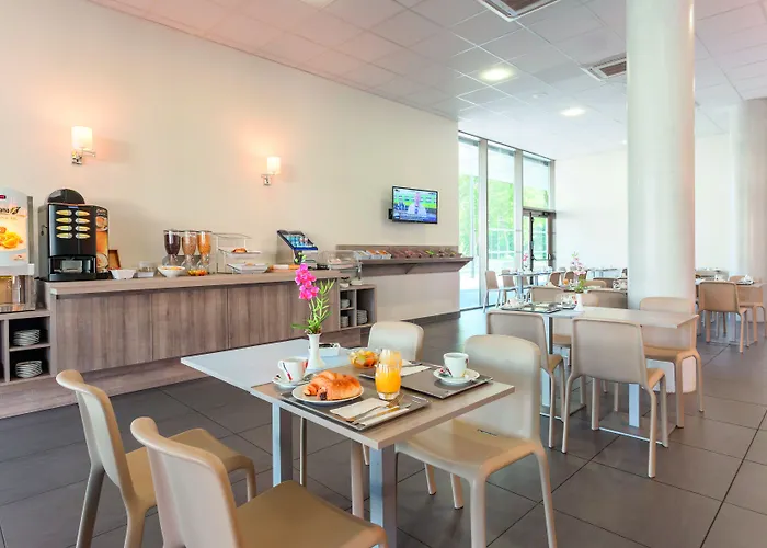 Hotel apartamentowy Appart'city Confort Miluza